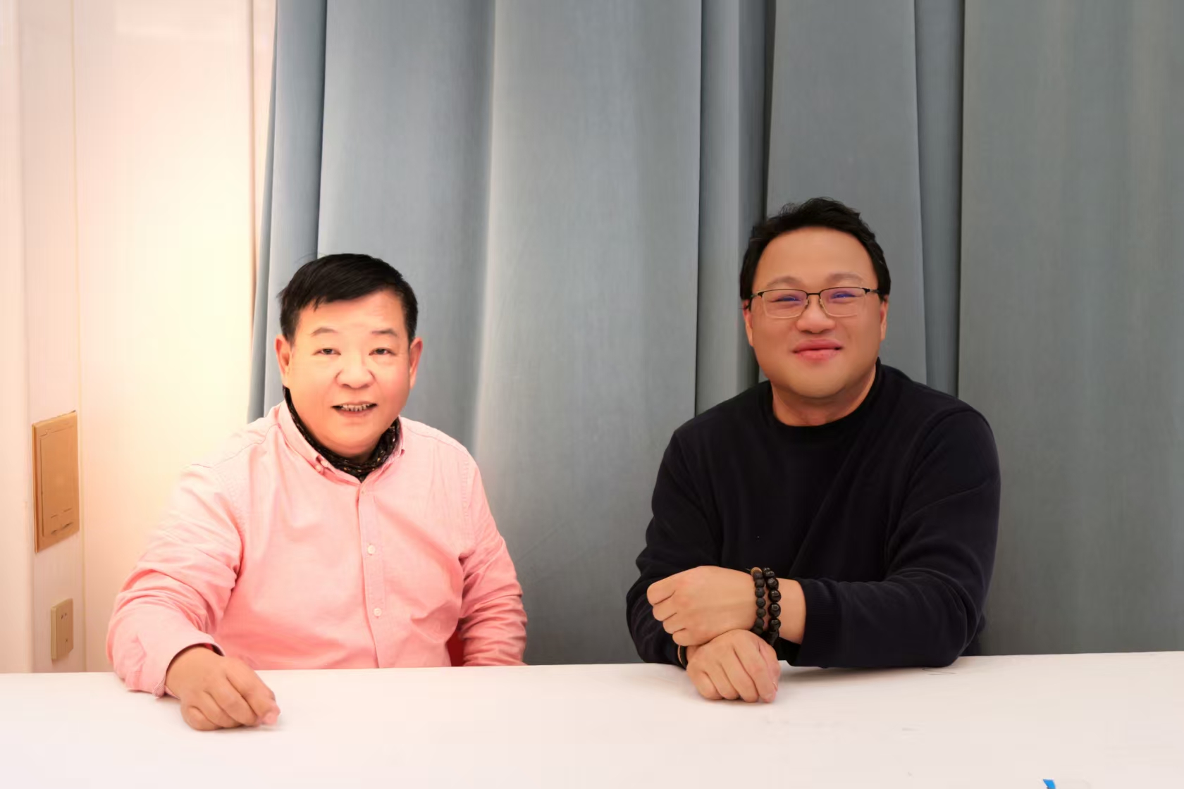 ר�� l ̨���³�������